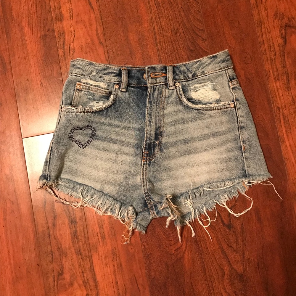 Zara trafaluc jean shorts.